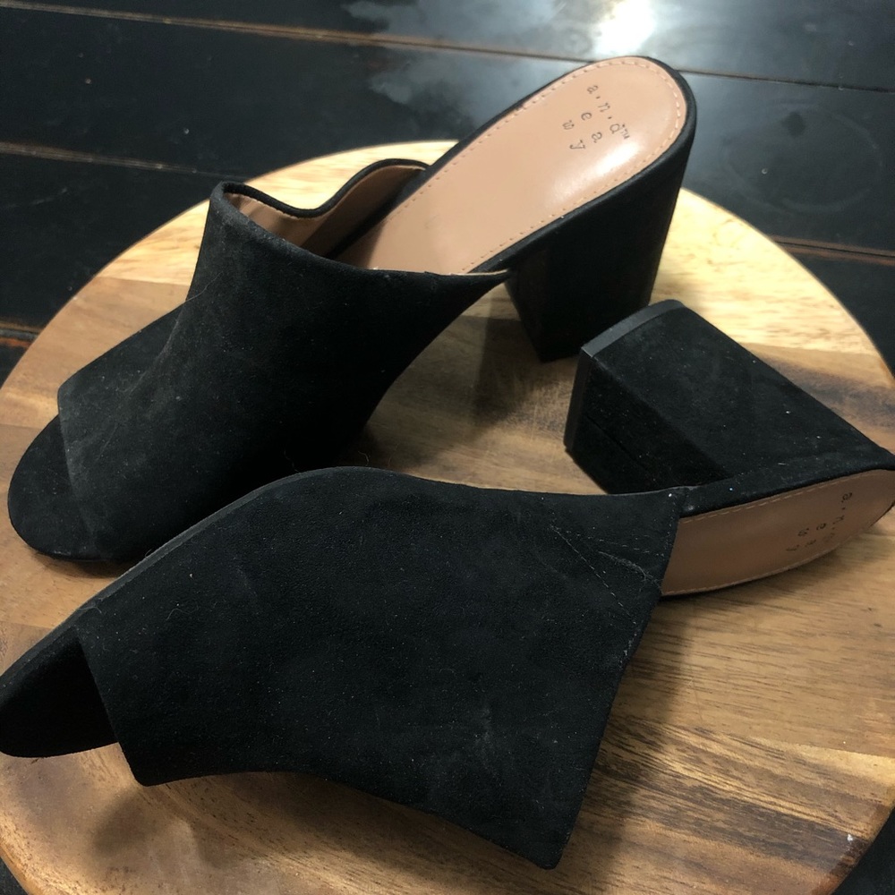 Black Mules